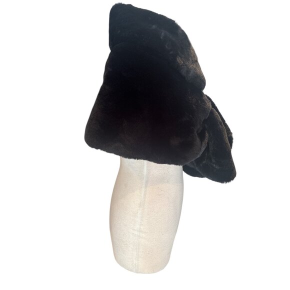 Caracilia Black Faux Fur Wrap Shawl  | Old Hollywood Glam | Winter Wedding & For - Picture 4 of 7